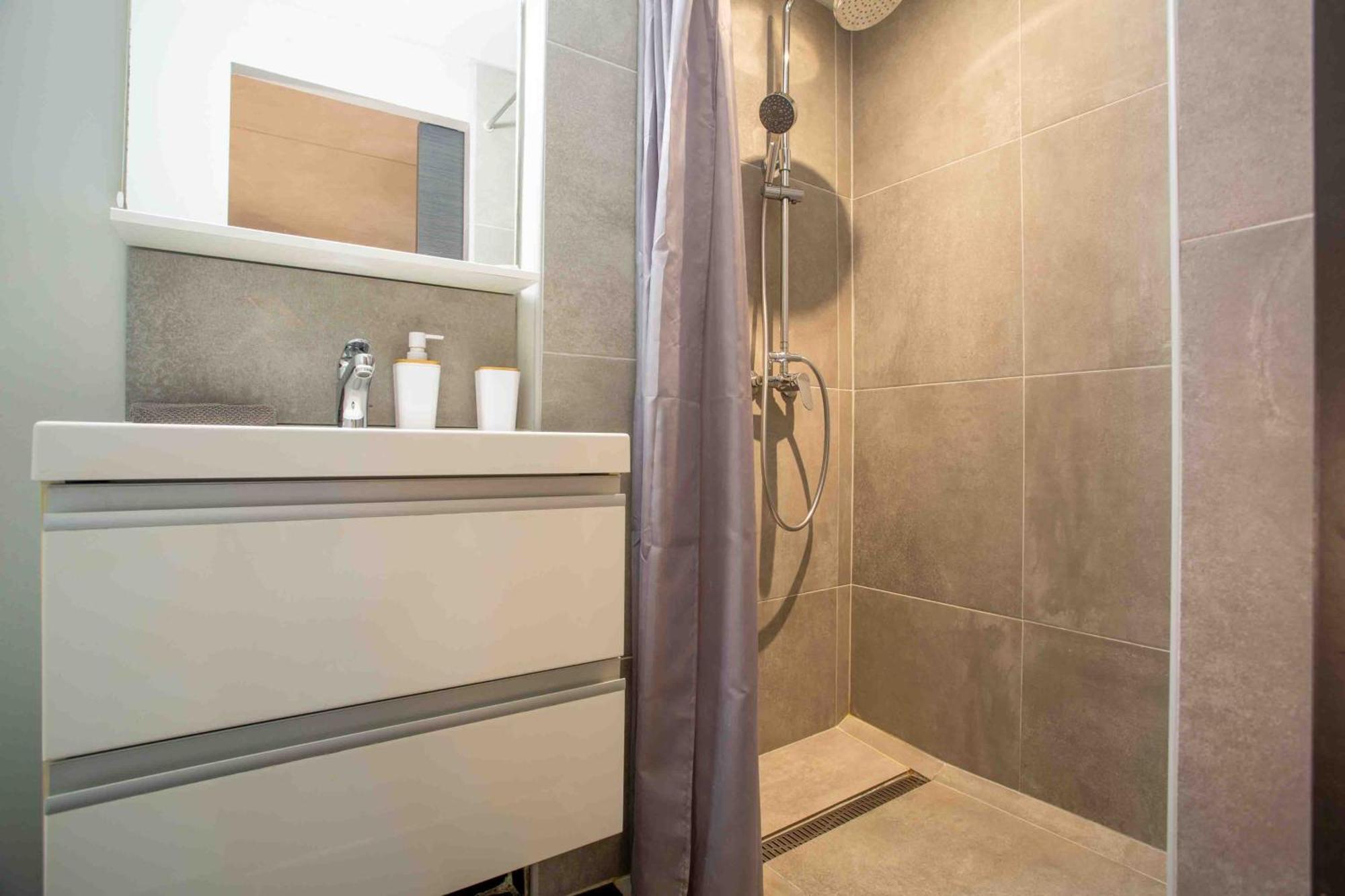 Le Saint Roch 1 - Ac Clim - Wifi - 50m Centre Apartment